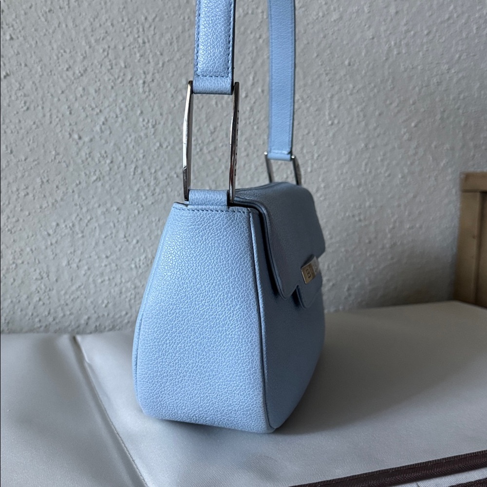 Bvlgari blue leather handbag - Picture 4 of 11